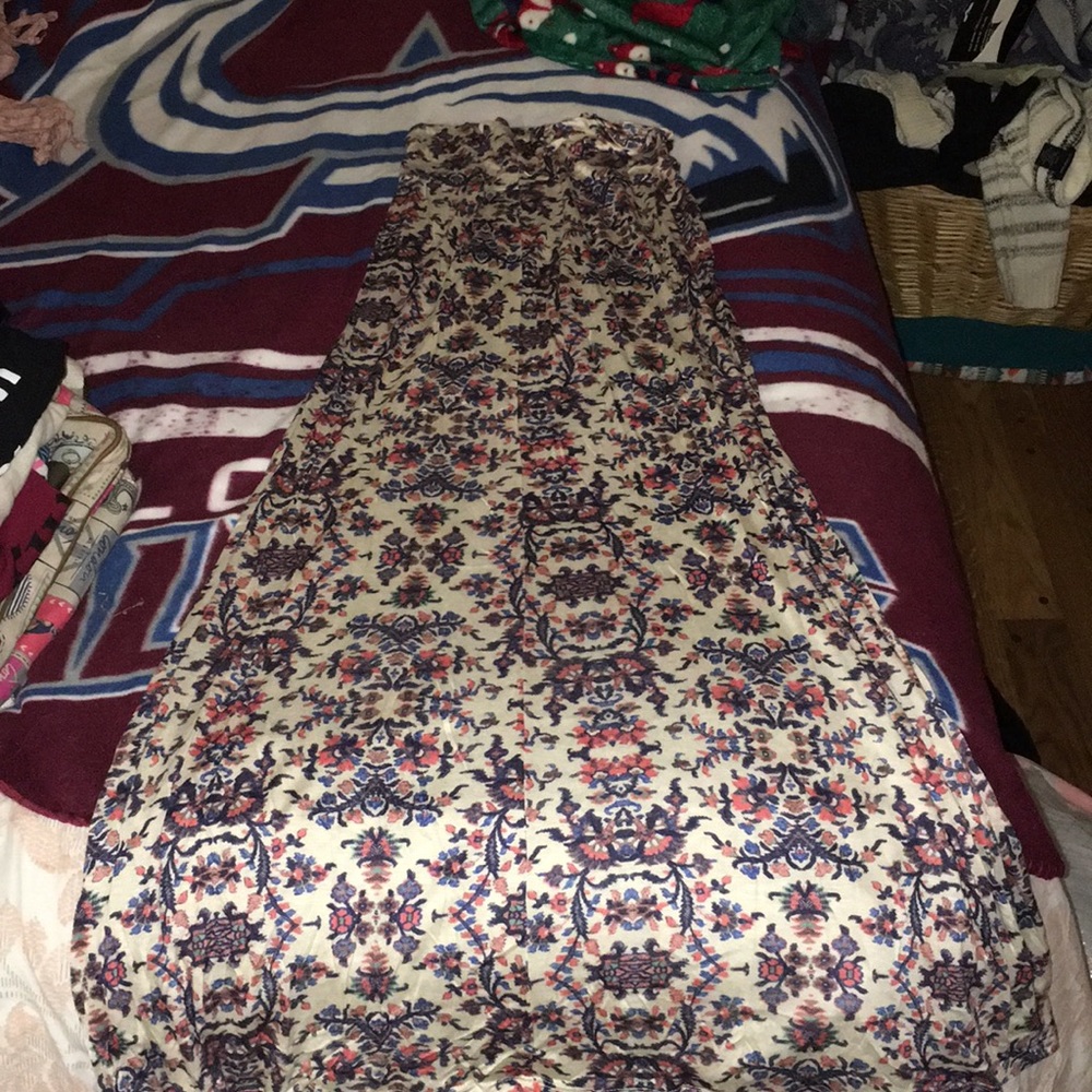 Cream pattern maxi skirt